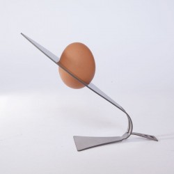 Coquetier design en inox accessoire de table original,